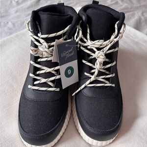 Universal Thread Women's Black Lace-Up Boots